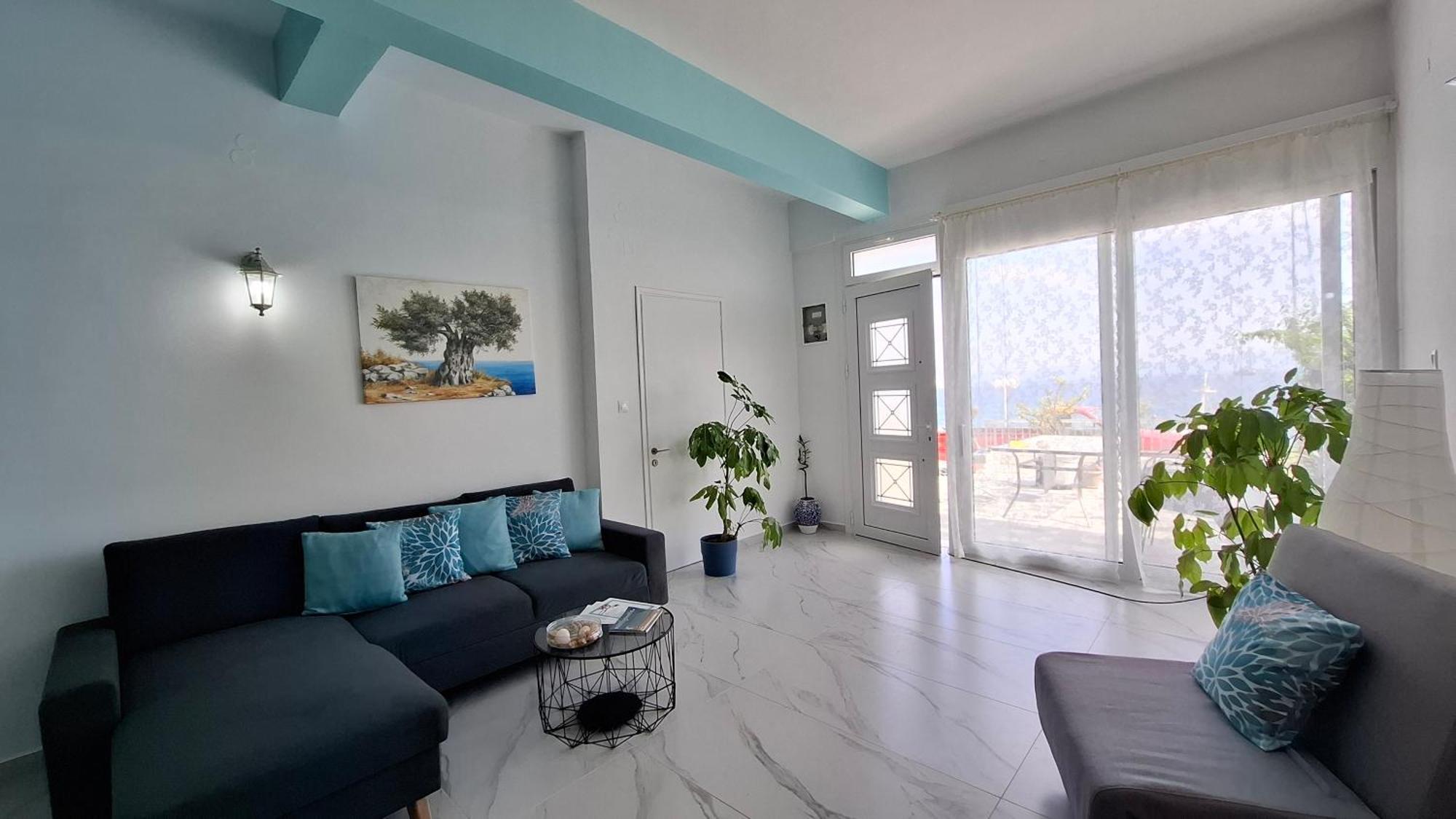 Antony'S Apartment Sea View Tyros Exterior photo