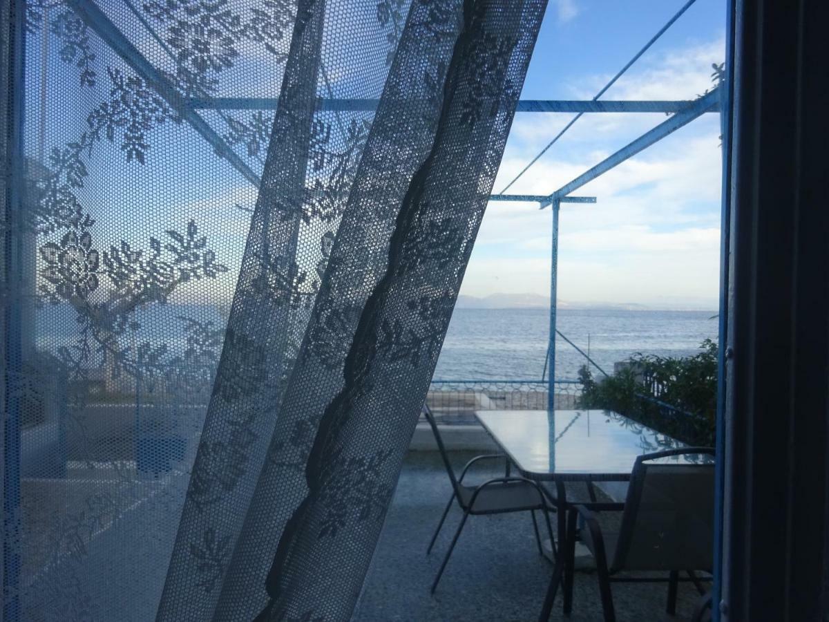 Antony'S Apartment Sea View Tyros Exterior photo
